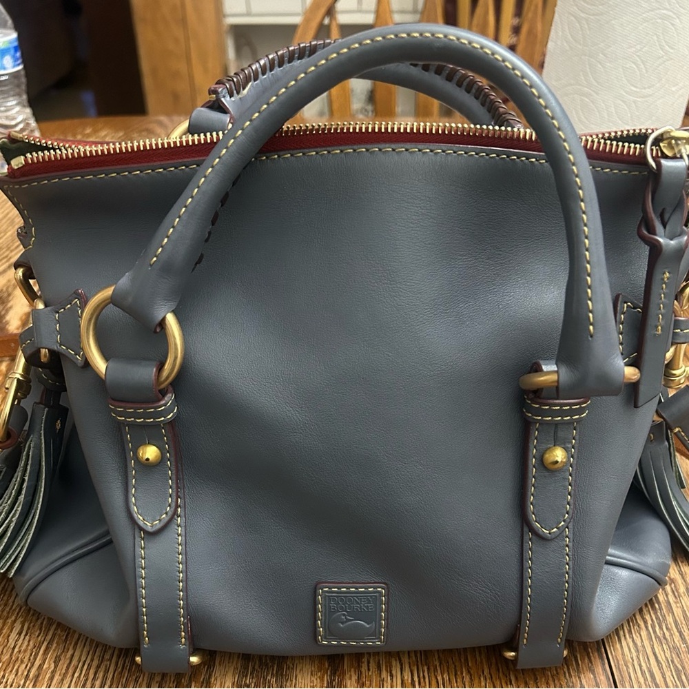 Dooney&bourke Florentine satchel